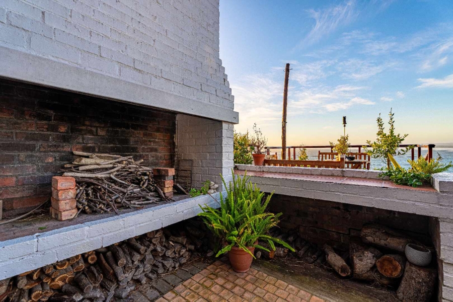 5 Bedroom Property for Sale in Yzerfontein Western Cape